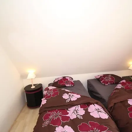 度假居 Bungalow 12-20 *
